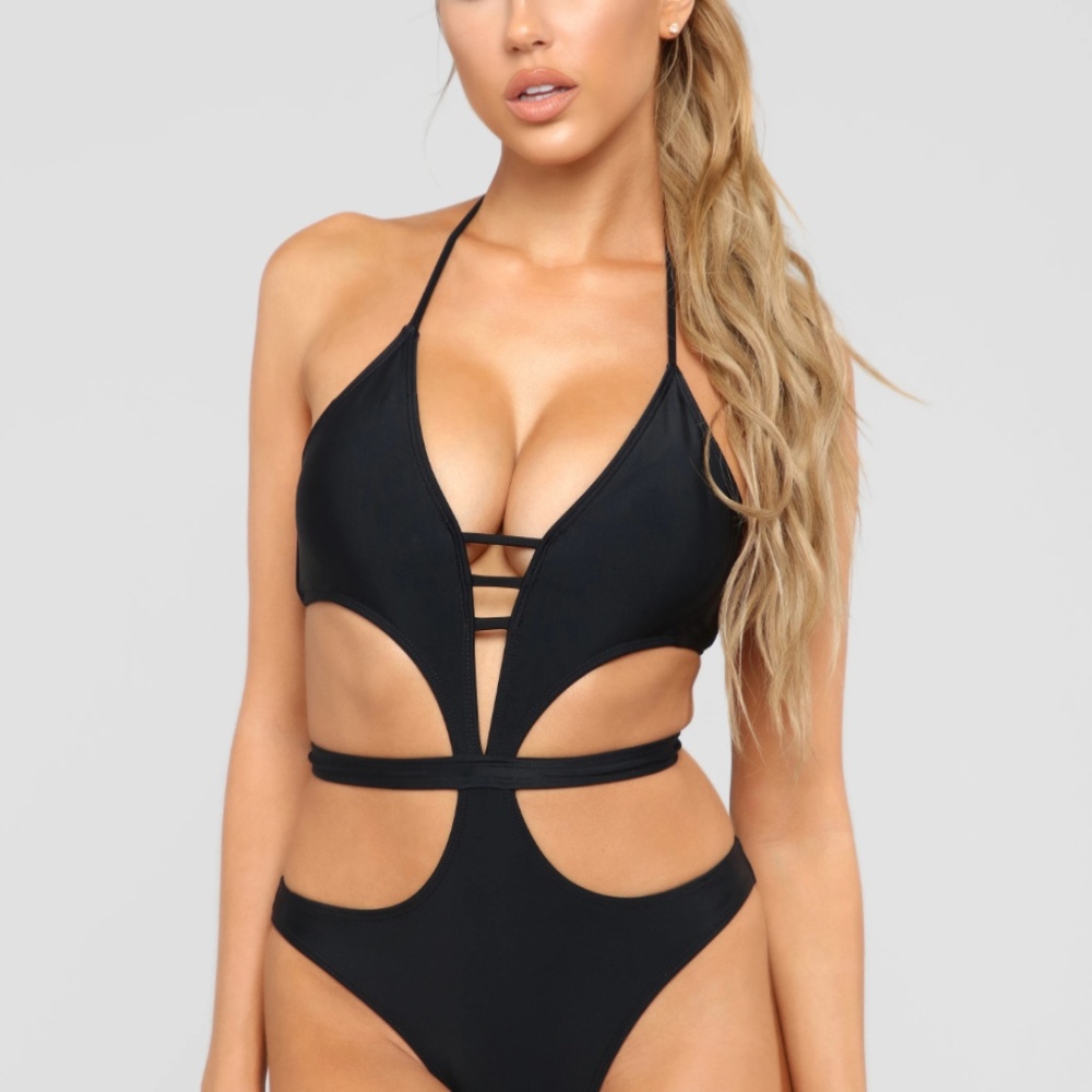 Feel The Heat Cutout Swimsuit - Black